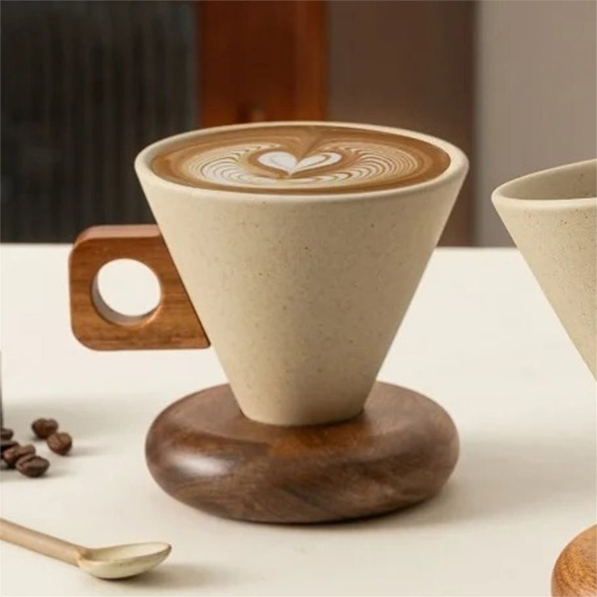 Ceramic Coffee Cup& Wood Base  - đánh giá và giá Coffee&Tea House Menu
